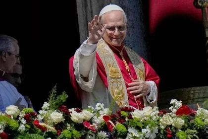 guerra-en-medio-oriente-|-en-su-primera-misa-de-pascua,-el-papa-leon-xiv-advirtio-sobre-la-indiferencia-mundial:-“nos-estamos-acostumbrando-a-la-violencia”