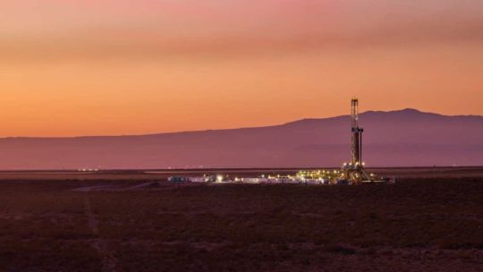 el-salto-de-vista-en-vaca-muerta:-exportara-un-millon-de-barriles-adicionales-en-2026-tras-un-primer-trimestre-record
