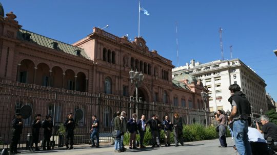 journalists-set-to-return-to-casa-rosada-next-week,-press-ban-lifted