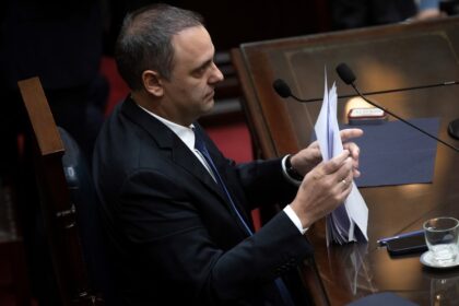 el-dia-que-manuel-adorni-renuncio-a-su-cargo-en-el-frustrado-sindicato-de-delivery