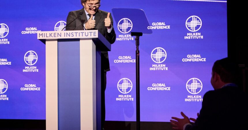 javier-milei-vuelve-a-estados-unidos:-sera-la-cuarta-vez-en-el-ano-y-participara-de-un-foro-economico