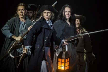 invasiones-i:-no-bombardeen-buenos-aires,-un-musical-para-aplaudir-de-pie