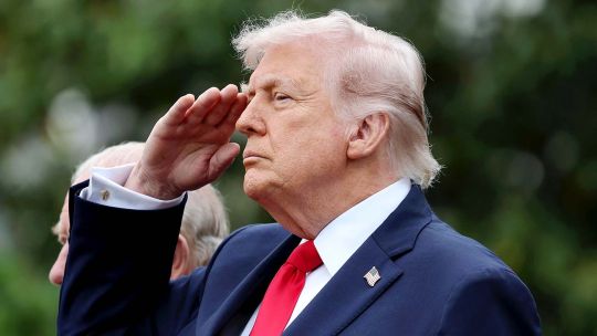 trump-asesto-un-duro-golpe-a-cuba:-nuevas-sanciones-economicas-y-bloqueo-total-para-quienes-negocien-con-el-pais