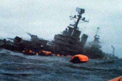 ara-general-belgrano:-relatos-en-primera-persona-a-44-anos-del-hundimiento-que-marco-la-guerra-de-malvinas
