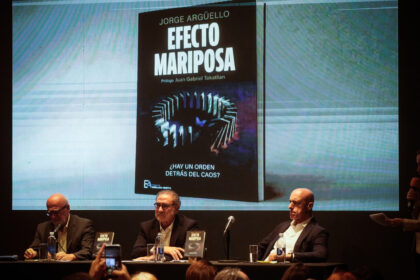 preguntas-inquietantes-y-angustiantes-sobre-el-caos-global-en-la-presentacion-del-nuevo-libro-de-jorge-arguello:-“efecto-mariposa”