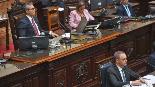intrigas-sobre-un-dialogo-a-los-dos-lados-de-la-polarizacion-para-evitar-el-naufragio-de-adorni