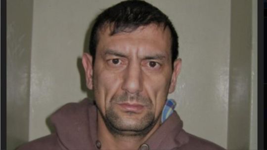 recapturaron-en-trelew-a-un-asesino-que-se-habia-escapado-en-pleno-centro-mientras-lo-atendia-una-psicologa