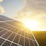 pantallas-que-se-cargan-solas:-crean-una-celula-solar-que-tambien-funciona-como-luz-led