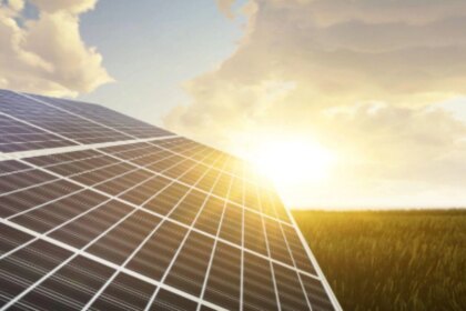 pantallas-que-se-cargan-solas:-crean-una-celula-solar-que-tambien-funciona-como-luz-led