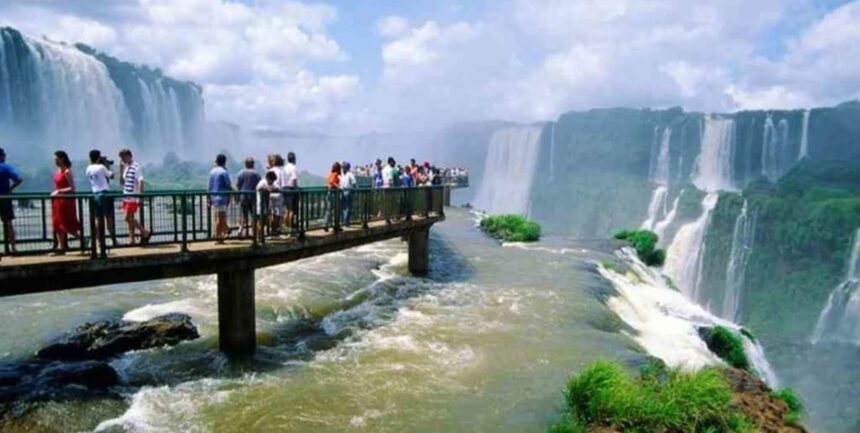 dia-del-trabajador,-un-feriado-muy-tranquilo:-viajaron-1,1-millones-de-turistas-y-gastaron-$-235-mil-millones