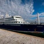 brote-infeccioso-letal-en-un-crucero-de-lujo-que-salio-de-usuhaia:-ya-hubo-dos-viajeros-muertos-y-uno-esta-muy-grave