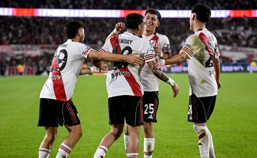 torneo-apertura-|-river-cierra-la-fase-regular-ante-atletico-tucuman-con-la-mira-en-el-segundo-puesto:-hora,-tv-y-formaciones