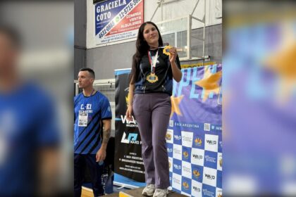 la-misionera-gisela-larrosa-se-consagro-campeona-en-dos-categorias-en-el-open-nacional-de-kickboxing