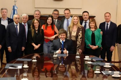 suba-del-123%:-mas-de-1.000-funcionarios-cobraran-sueldos-de-hasta-$-8-millones-en-junio