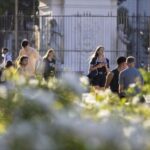 clima-en-ciudad-de-buenos-aires:-lunes-templado-y-estable-con-cielo-despejado-antes-del-cambio-de-tiempo