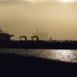 el-petroleo-brent-supero-los-us$-110-mientras-nuevos-ataques-en-ormuz-ponen-en-riesgo-el-transporte-maritimo