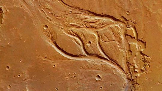 la-nasa-escaneo-la-superficie-de-marte-y-hallo-rastros-de-16-vias-fluviales-antiguas