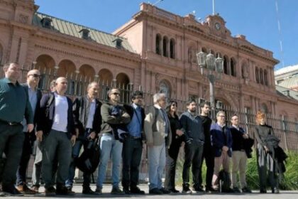 casa-rosada:-obligado,-javier-milei-reabrio-la-sala-de-prensa-pero-continuan-las-restricciones