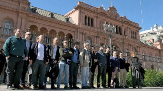 casa-rosada:-obligado,-javier-milei-reabrio-la-sala-de-prensa-pero-continuan-las-restricciones