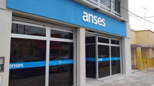 cronograma-de-pagos-de-mayo-de-anses:-quienes-son-los-primeros-grupos-que-cobran