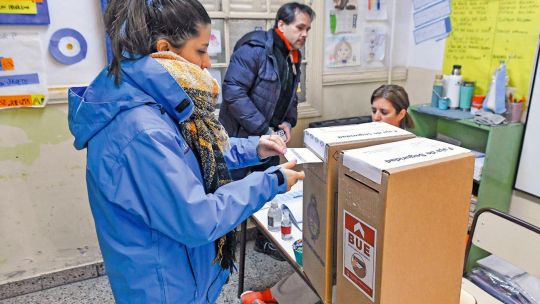 encuesta:-el-71,2%-pide-un-cambio,-pero-la-oposicion-no-define-liderazgo