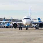 malestar-en-las-aerolineas-por-la-suba-de-los-pasajes-a-fin-de-mes:-cuanto-aumentaran-los-vuelos-de-cabotaje-y-los-internacionales