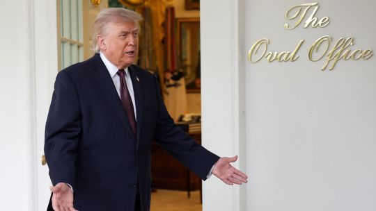 el-“efecto-desgaste”-golpea-a-trump:-una-encuesta-refleja-que-su-aprobacion-llega-al-punto-mas-bajo