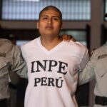 rapado,-de-blanco-y-con-un-fuerte-operativo:-asi-es-la-extradicion-de-“pequeno-j”-a-la-argentina