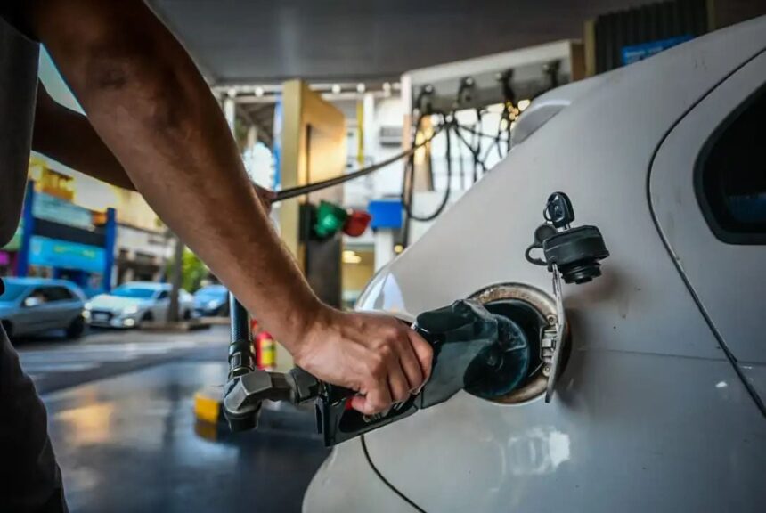 combustibles:-pese-al-aumento-de-petropar,-cargar-nafta-en-encarnacion-sigue-siendo-hasta-un-30%-mas-barato-que-en-posadas