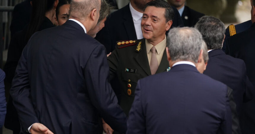 el-decreto-del-gobierno-para-financiar-el-reequipamiento-militar-con-venta-de-privatizaciones-fue-recibido-con-decepcion-y-criticas
