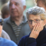 squeezed-at-both-ends:-young-argentines-drop-out-of-work-as-retirees-go-back