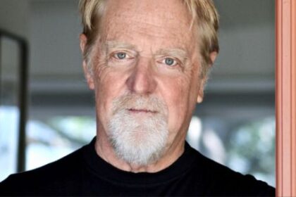 “el-fin-de-la-realidad”:-jonathan-taplin-presenta-su-libro-en-la-feria-del-libro-y-alerta-sobre-el-poder-de-la-ia