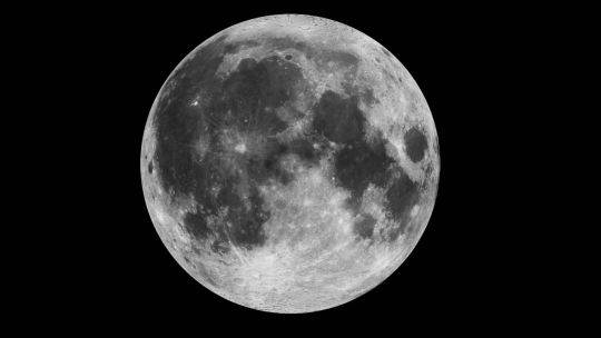 la-mision-espacial-china-chang’e-5-hallo-dos-nuevos-minerales-en-la-luna-y-revelo-datos-ineditos-de-su-composicion