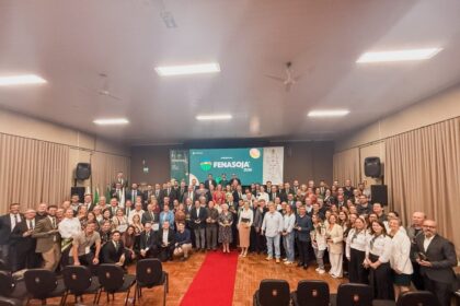 fenasoja-2026:-homenajes-y-reconocimiento-marcaron-el-cuarto-dia-de-la-feria-que-celebra-seis-decadas-de-historia-en-brasil