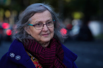 clara-obligado-presenta-su-nuevo-libro:-“el-exilio-no-se-termina-nunca”