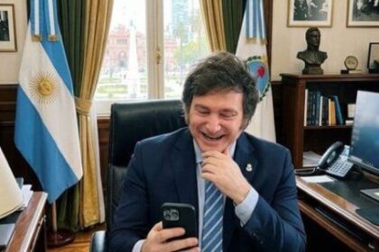 el-financial-times-alerto-por-la-fuerte-caida-de-milei:-economia-en-rojo-y-el-peso-del-escandalo-adorni