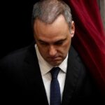 la-crisis-de-adorni-no-le-da-tregua-al-gobierno:-nuevo-respaldo-del-presidente-y-silenciosa-presion-en-el-gabinete