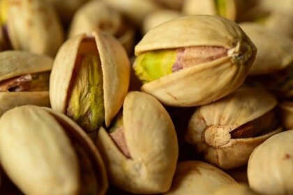 de-la-cascara-de-pistacho-a-tu-celular:-el-invento-que-permite-fabricar-baterias-sin-litio-ni-metales-criticos