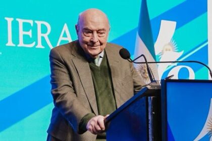 domingo-cavallo:-“no-vas-a-parar-una-corrida-cambiaria,-si-no-tenes-reservas”