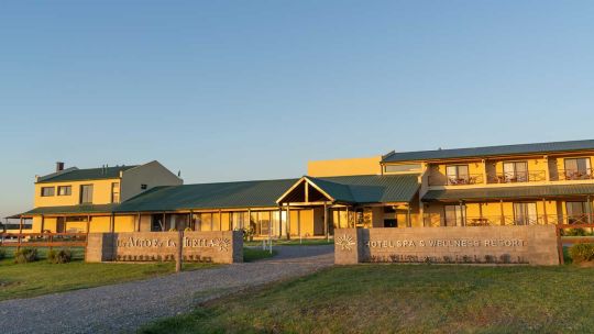 hotel-boutique-en-san-antonio-de-areco:-escapada-de-lujo-y-bienestar-a-una-hora-de-buenos-aires