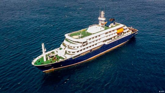 espana-autoriza-el-desembarco-del-crucero-del-hantavirus-en-canarias:-“tiene-una-obligacion-moral-y-legal”
