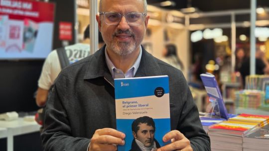 con-prologo-de-milei,-valenzuela-presenta-“belgrano,-el-primer-liberal”-en-la-feria-del-libro