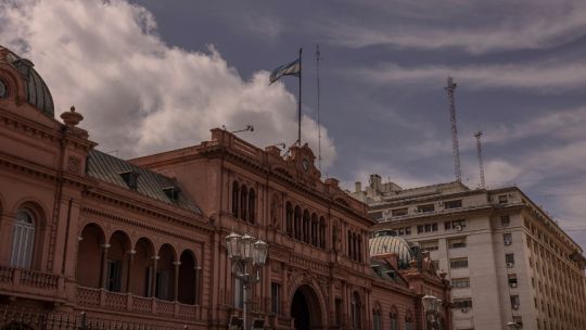 argentina-upgraded-by-fitch-on-milei’s-economic-overhaul