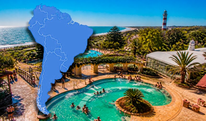 el-parque-de-piscinas-termales-con-vista-al-oceano-atlantico-que-puedes-visitar-en-un-pais-de-sudamerica-por-menos-de-us$30
