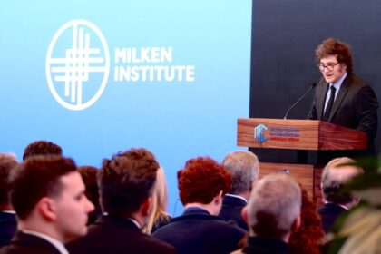 javier-milei-llego-a-los-angeles-para-participar-en-una-conferencia-del-instituto-milken