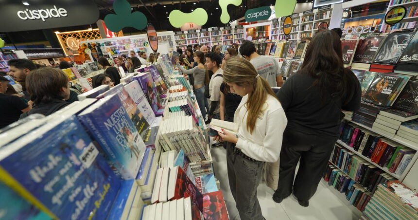 feria-del-libro-2026:-los-recomendados-de-hoy-6-de-mayo
