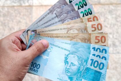 real-hoy-y-real-blue-hoy:-a-cuanto-cotiza-y-cual-es-el-precio-de-la-moneda-brasilena-este-miercoles-06-de-mayo