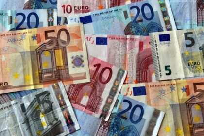 euro-hoy:-a-cuanto-cotiza-este-miercoles-06-de-mayo