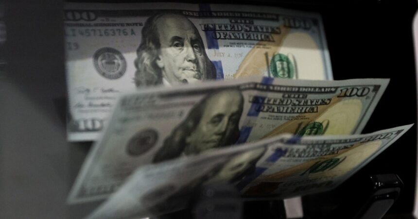 dolar-hoy-y-dolar-blue,-en-vivo:-a-cuanto-cotiza-el-oficial-y-cual-es-el-precio-del-paralelo-este-miercoles-6-de-mayo,-minuto-a-minuto