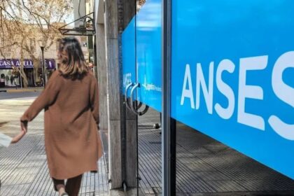 anses:-quienes-no-podran-cobrar-auh-en-mayo-2026